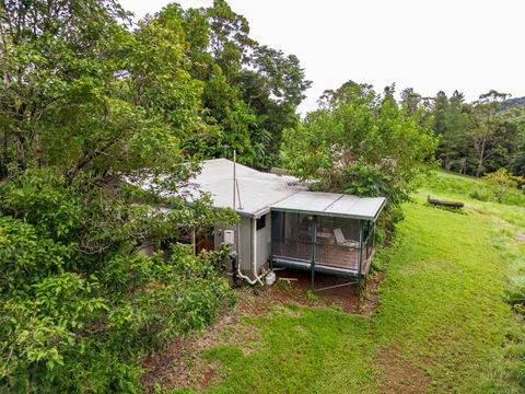 Mena Creek Flower House - Accommodation Kalgoorlie 3