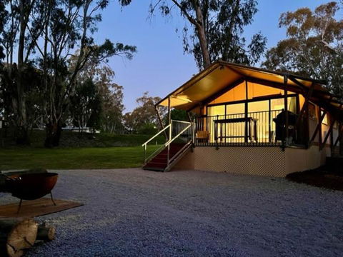 McLean Beach Holiday Park - Accommodation Kalgoorlie 0