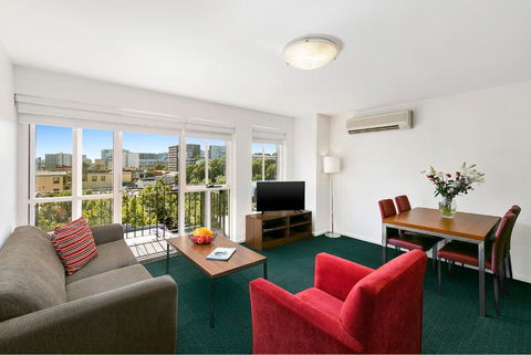 Melbourne Carlton Central Apartment Hotel Official - Accommodation Kalgoorlie 3