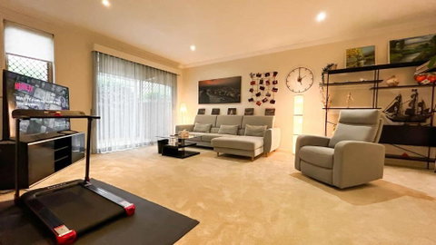 Modern 3BD Townhouse In Marsfield - Accommodation Kalgoorlie 0