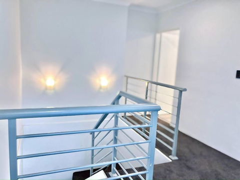 Modern Double-Story Abode A Scarborough Delight - Accommodation Kalgoorlie 1