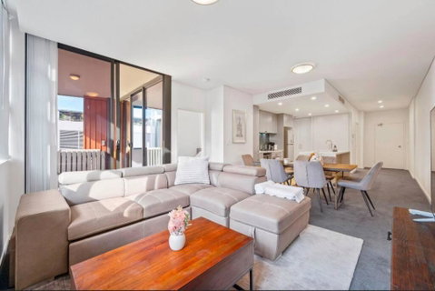 Modern Two Bed Apt In The Centre Of Erskenville - Accommodation Kalgoorlie 0