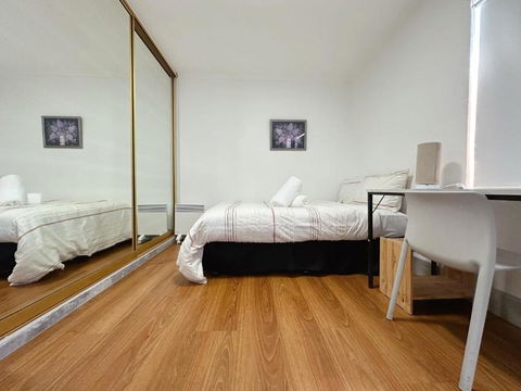 Montrose Double Bed Room Close To City - Accommodation Kalgoorlie 1