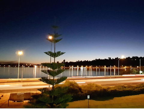 Moon River, South Perth - Accommodation Kalgoorlie 1