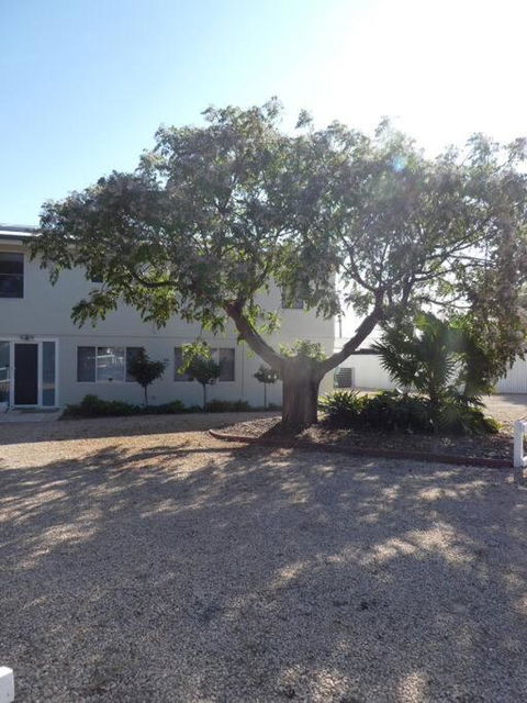 Moonta Bay Stylish Large Home 3 Min Walk From Beach And Jetty - Accommodation Kalgoorlie 0