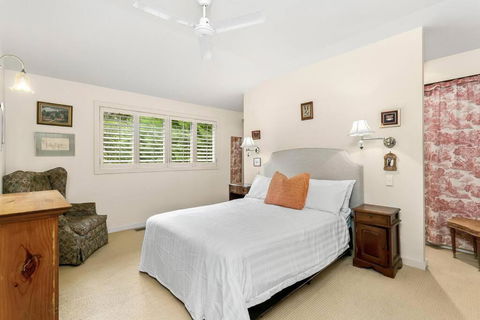 MUS14 - 2 Bedroom Apartment - Muston Street, Mosman - Accommodation Kalgoorlie 2