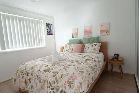 New And Cozy 2 Bedrooms Granny Flat With Aircon & Pool - Accommodation Kalgoorlie 2