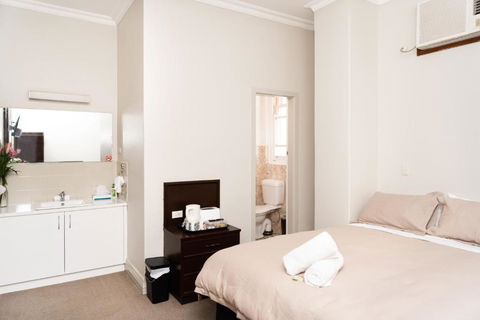 New Crown Hotel Motel - Accommodation Kalgoorlie 3