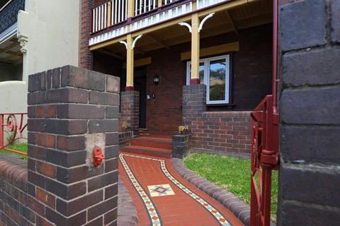 Newtown Vibes With Pool & Parking - Accommodation Kalgoorlie 3
