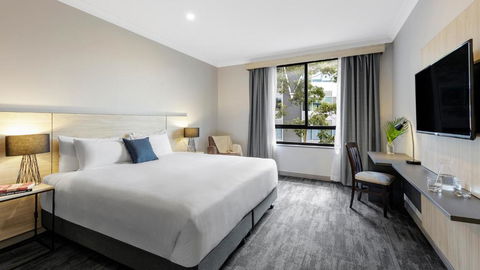 Oaks Sydney North Ryde Suites - Accommodation Kalgoorlie 0