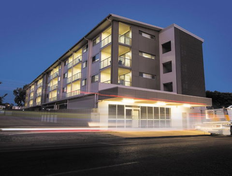 Oaks Moranbah Suites - Accommodation Kalgoorlie 0