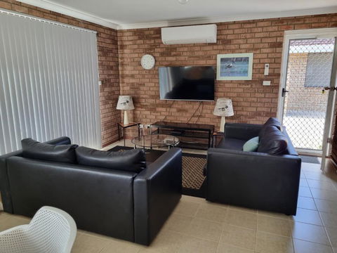 Ocean Beach Chalet 16 - Accommodation Kalgoorlie 0