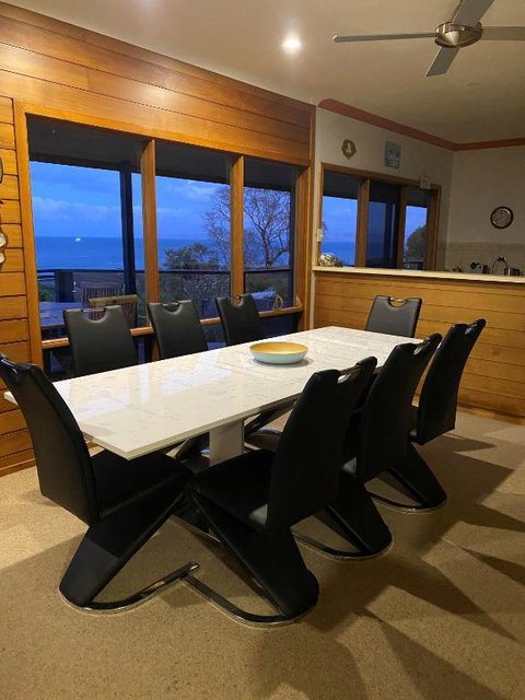 Ocean Blue KI. Absolute Ocean Front, Free WiFi - Accommodation Kalgoorlie 2