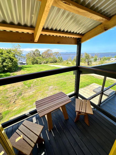 Ocean Breeze Tiny House - Ocean And Lake View - Accommodation Kalgoorlie 2
