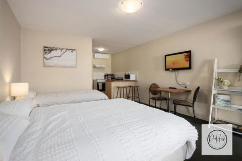 Oceanfront Oasis - Accommodation Kalgoorlie 1