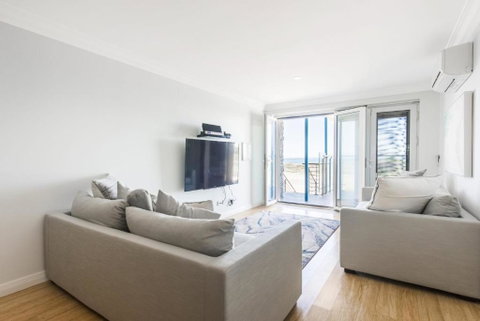 Oceans Waves - Luxury Apartment With Ocean Views - Accommodation Kalgoorlie 3