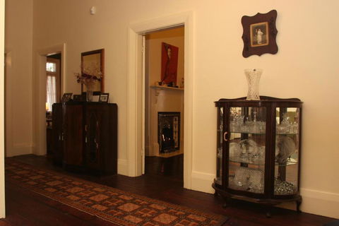 Old Parkes Convent - Accommodation Kalgoorlie 2