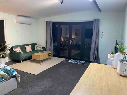 On Track Getaway - Accommodation Kalgoorlie 2