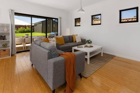 Oriana Grande- 5 Bdrm Sleeps 14 Beach View Wifi - Accommodation Kalgoorlie 1