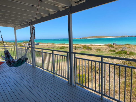 Ospreys View - Relaxed Coastal Vibe - Accommodation Kalgoorlie 1
