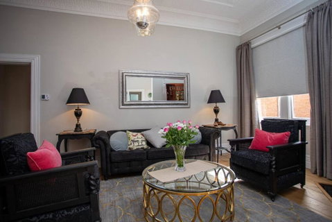 Oxbridge- Period Home In Central Goulburn - Accommodation Kalgoorlie 0