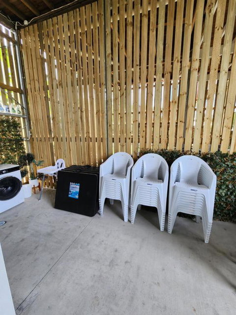 OXLEY Mineral Pool & Private Home SuburbanSTAY - Accommodation Kalgoorlie 3