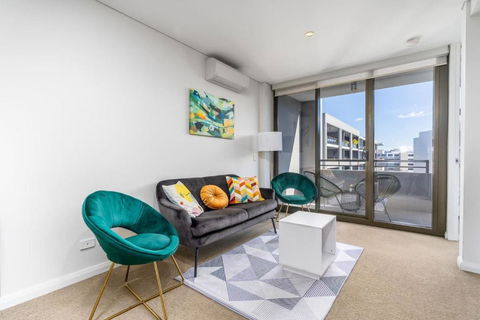 Parliamentary Triangle 1BR Apartment - Accommodation Kalgoorlie 0