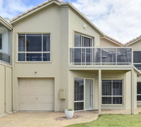 Panayil BeachHouse ! Stunning Ocean Views! - Accommodation Kalgoorlie 0