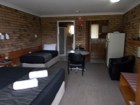 Park House Motor Inn - Accommodation Kalgoorlie 0
