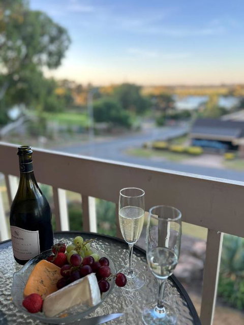 Pelican Retreat - Corporate / Tradie / Family - Accommodation Kalgoorlie 3