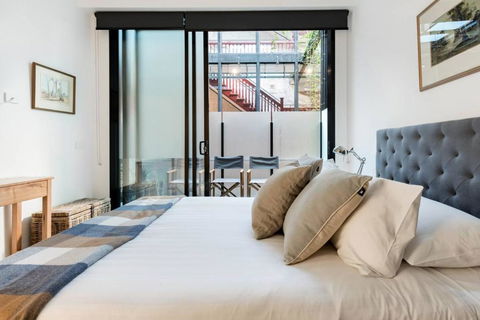 Paterson 1911 - Upmarket Terrace In Vibrant Fitzroy - Accommodation Kalgoorlie 3