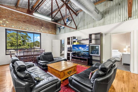 Platinum Precinct - The Apartment - Accommodation Kalgoorlie 1