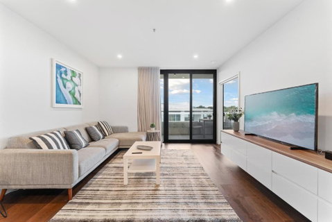 Perfect Location 1-Bed With Balcony, BBQ & Parking - Accommodation Kalgoorlie 0