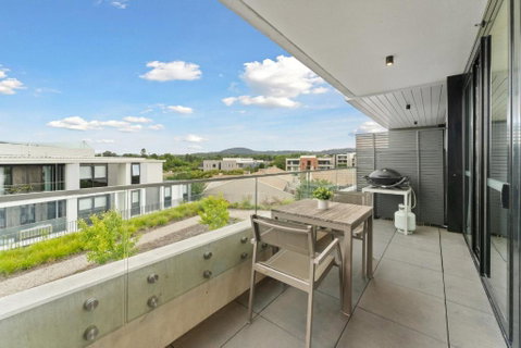 Perfect Location 1-Bed With Balcony, BBQ & Parking - Accommodation Kalgoorlie 3