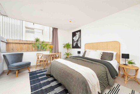 PERFECT STAY 2MIN By WALK TO THE BEACH FREE PARKING - Accommodation Kalgoorlie 0