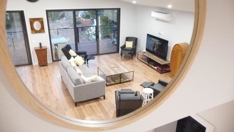 PIECE OF PARADISE, Huge 4 Bedroom Haven - Accommodation Kalgoorlie 2