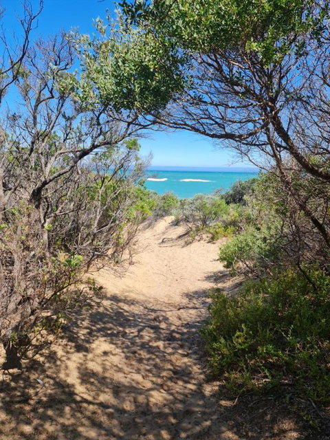 PIECE OF PARADISE, Huge 4 Bedroom Haven - Accommodation Kalgoorlie 0
