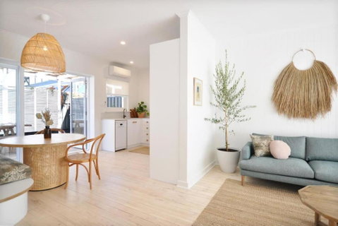 Pine At Arlos Glenelg South - Accommodation Kalgoorlie 3