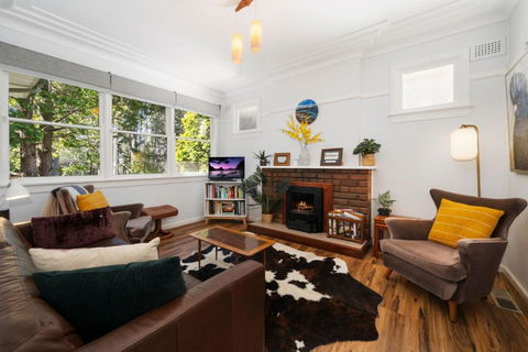 Pine Lodge - Accommodation Kalgoorlie 1