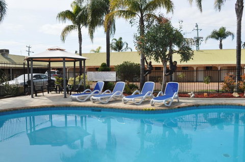 Pinjarra Resort - Accommodation Kalgoorlie 2