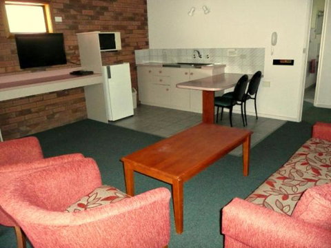 Pinnacle Holiday Lodge - Accommodation Kalgoorlie 1