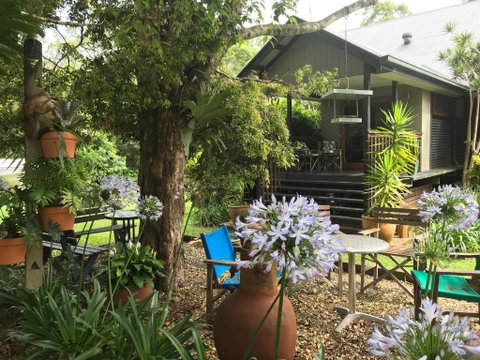 PK Illusions - Accommodation Kalgoorlie 0