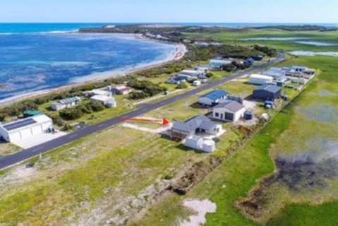 Plovers Rest At Cape Douglas - Accommodation Kalgoorlie 3