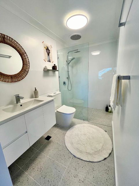 Point Clare - Relax And Unwind - Greenery & Birdsongs - Accommodation Kalgoorlie 2