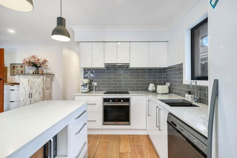 Pool House Hideaway - Accommodation Kalgoorlie 2
