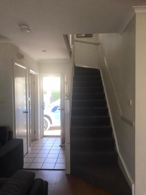 Poppies Lakeview Terrace - 2 Bedroom - Accommodation Kalgoorlie 2