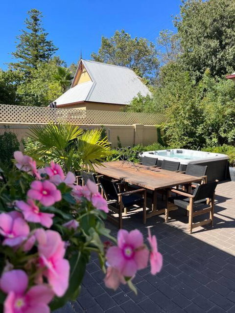 Porters Cottage Oasis - Accommodation Kalgoorlie 0
