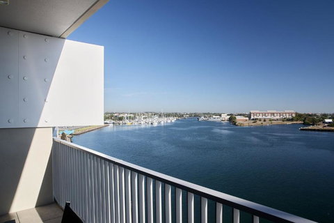 Portside On Honeysuckle - Accommodation Kalgoorlie 1