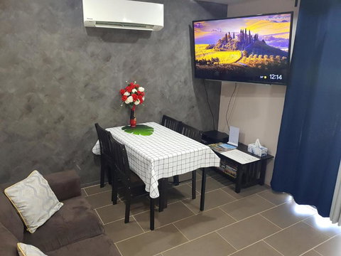 Quiet 2 Bedroom Farm House - Accommodation Kalgoorlie 0