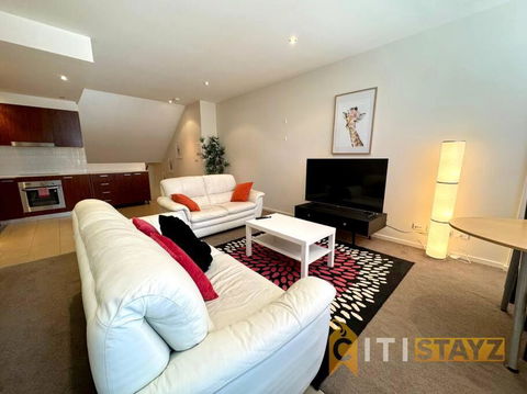 Pretty Penthouse - Close To ANU - Accommodation Kalgoorlie 0